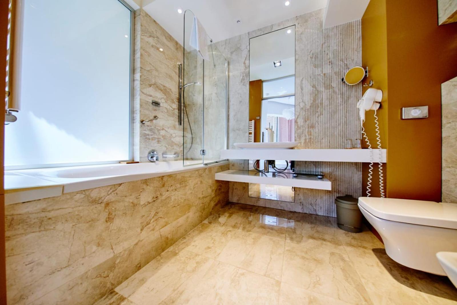 Hotel Great Polonia Velvet Suwalki Luaran gambar